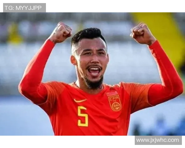 足球明星挑眉瞬间大揭秘引发球迷热议与欢笑